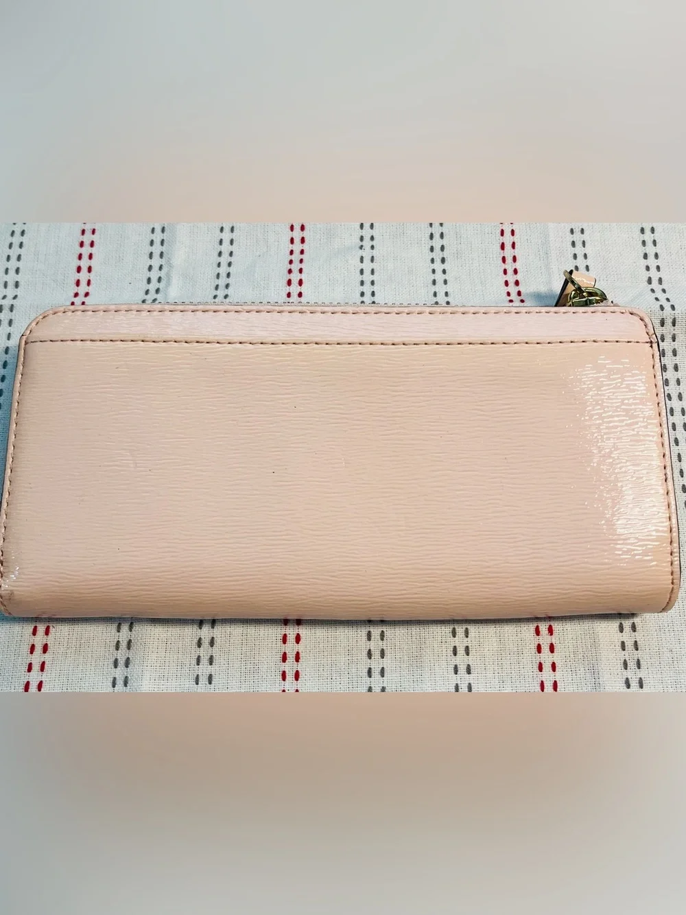 kate spade compact patent
